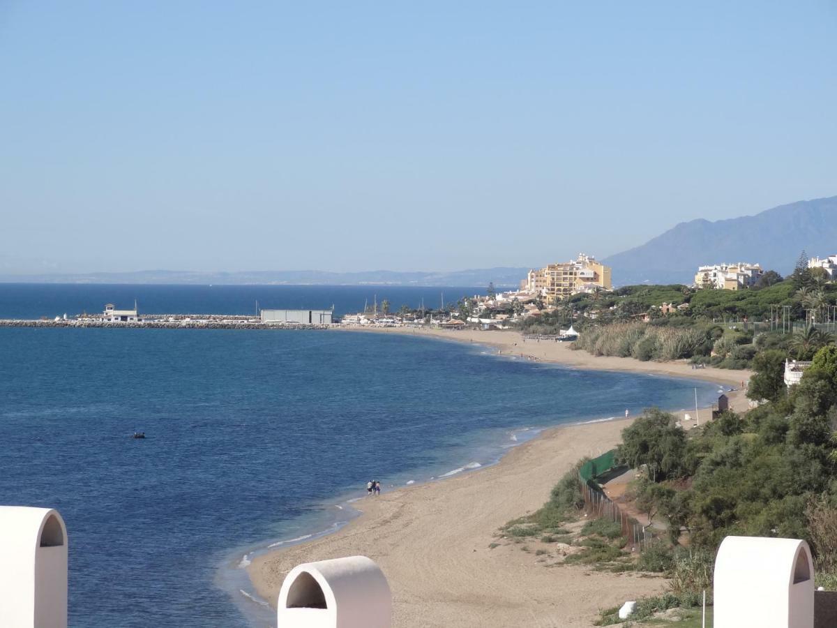 Beachfront Penthouse Apartment With Large Terrace And Breathtaking Sea Views Close To Marbella Spain Sitio de Calahonda Exteriör bild